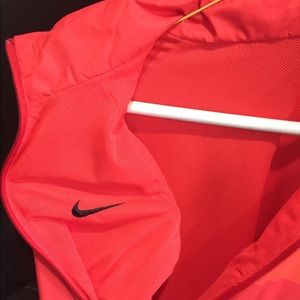 Nike Jackets & Coats - Nike Hooded Windbreaker, reversible! Price drop!!! Nike Jackets & Coats - Nike Hooded Windbreaker, reversible! Price drop!!!